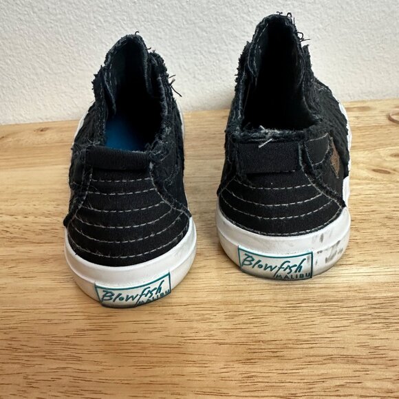 Blowfish Malibu Women's Slip-On Distressed Black Canvas Sneakers 7.0 - Picture 3 of 9